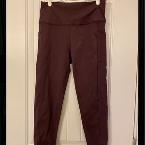 Cropped Zyia Brilliant legging with pockets